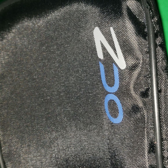 OCZ Zip Up Pouch Bag Black 3.5"x9" - Picture 4 of 4